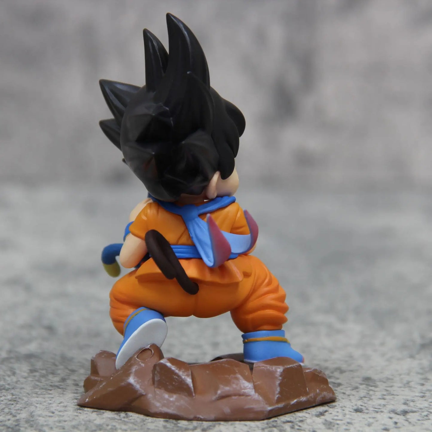 Figurine Goku et son Amulette Chanceuse - Dragon Ball Z